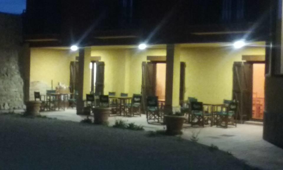 בית הארחה Castejon de Valdejasa 	Casa Arrieta מראה חיצוני תמונה